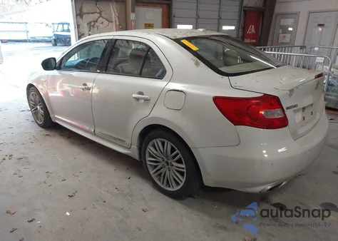 2011 Suzuki Kizashi Sport Sls z USA, uszkodzony, nr VIN JS2RE9A84B6110766